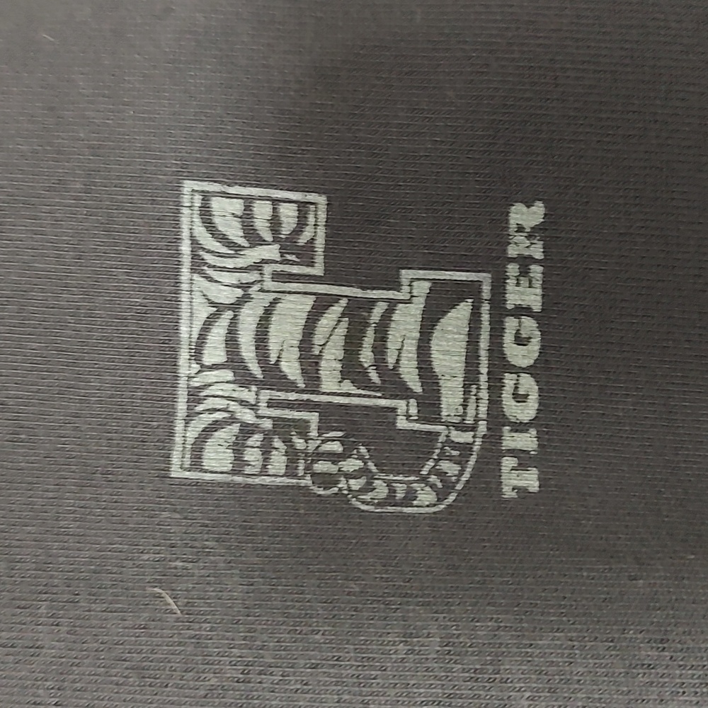 Tigger Disney Store Men's Long Sleeve Navy and Gray Size Men L